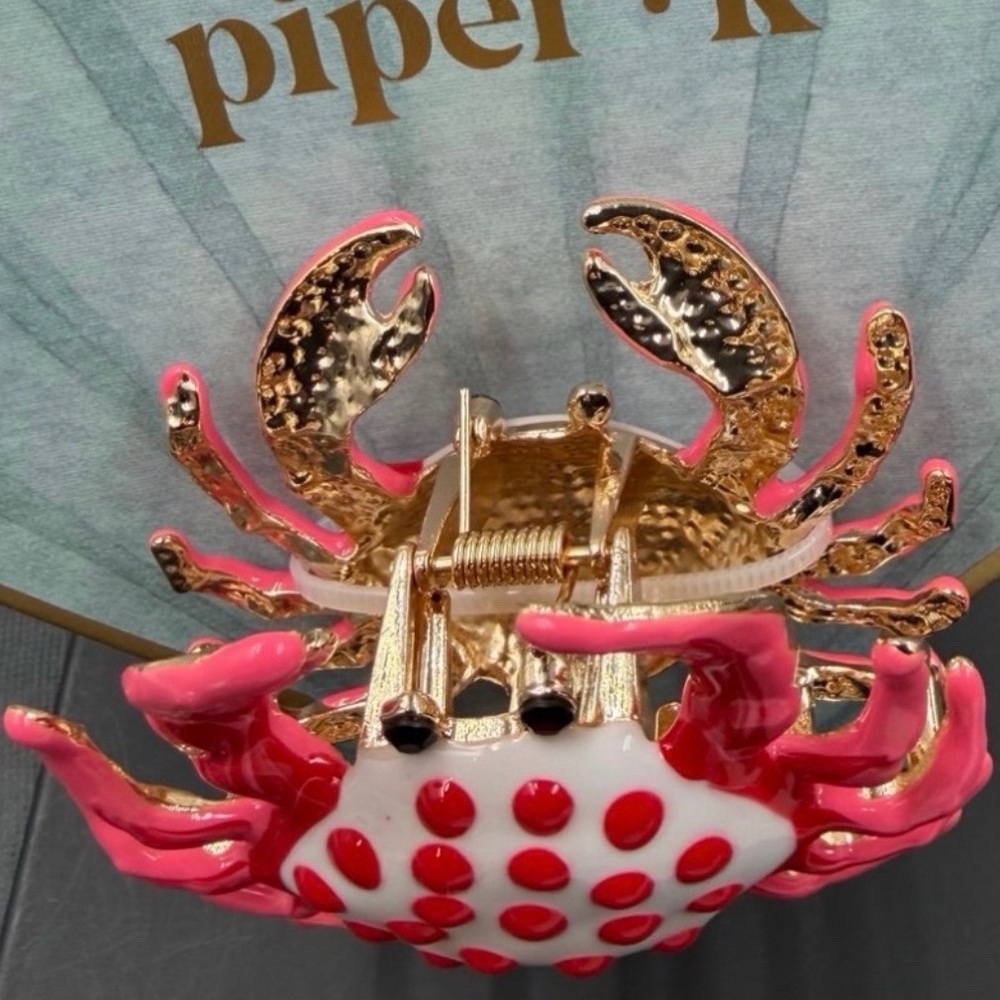 NWT ⚜️🦀⚜️ Piper K Piper K Red Crab Metal Hair Claw
Clip - Picture 3 of 3